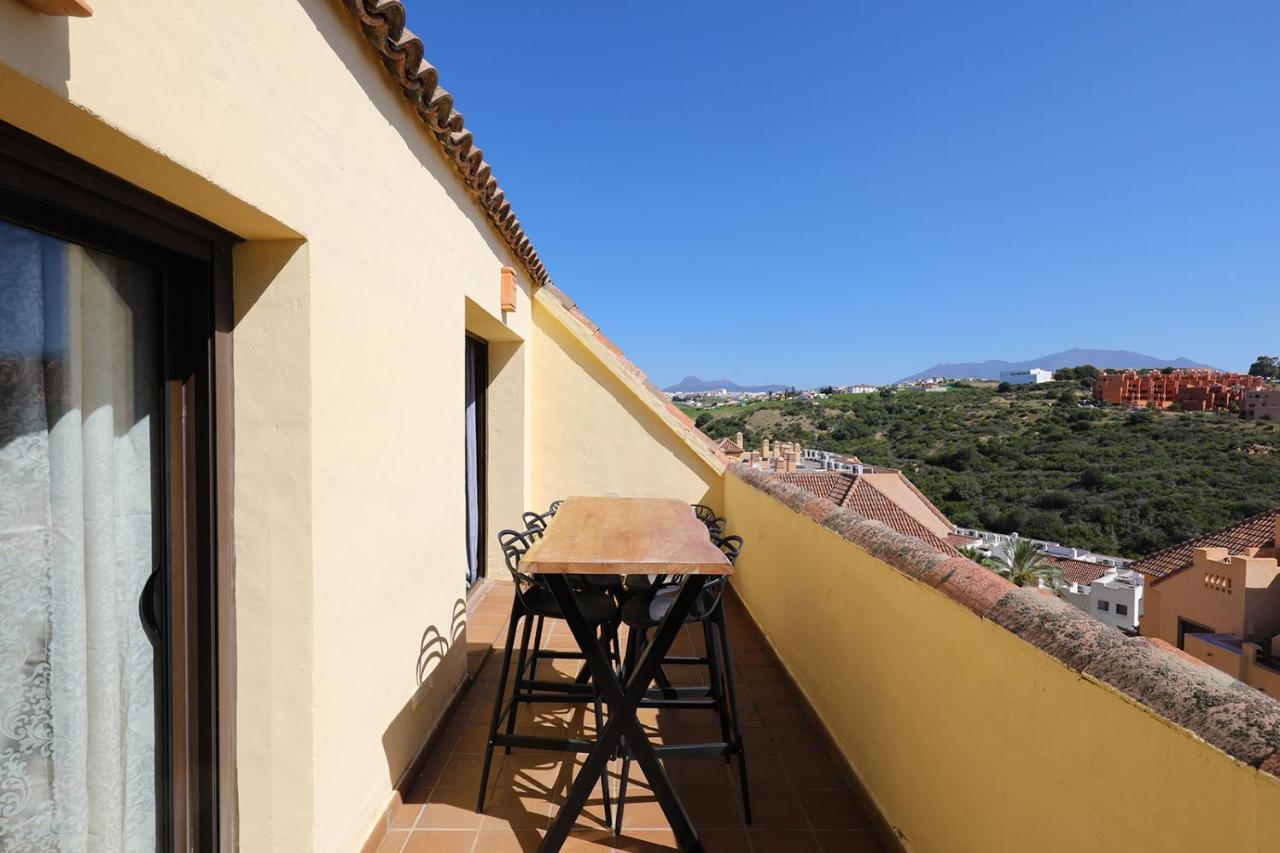 Duquesa Village Apartment - 2 Bed/2 Bath Apartment With Panoramic Sea Views Manilva Dış mekan fotoğraf