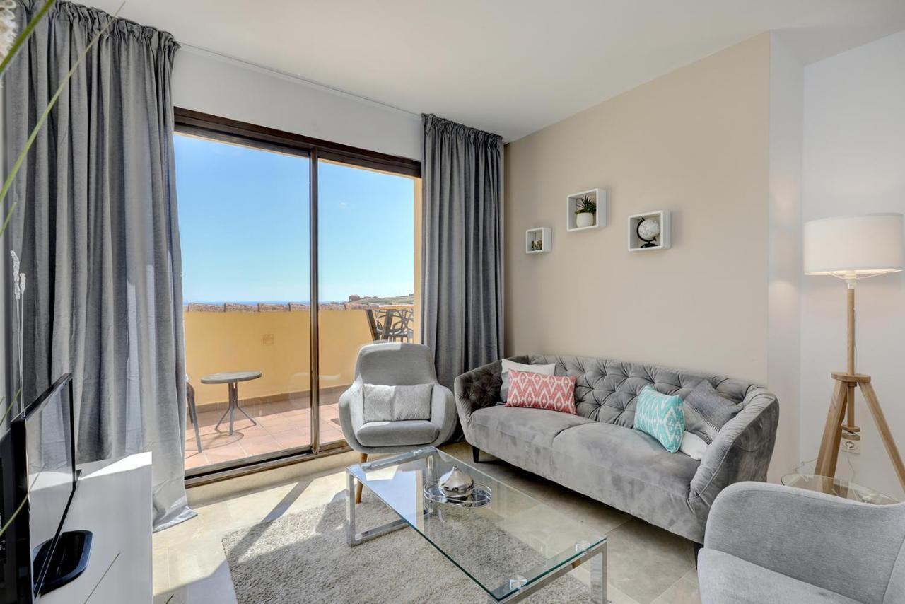 Duquesa Village Apartment - 2 Bed/2 Bath Apartment With Panoramic Sea Views Manilva Dış mekan fotoğraf