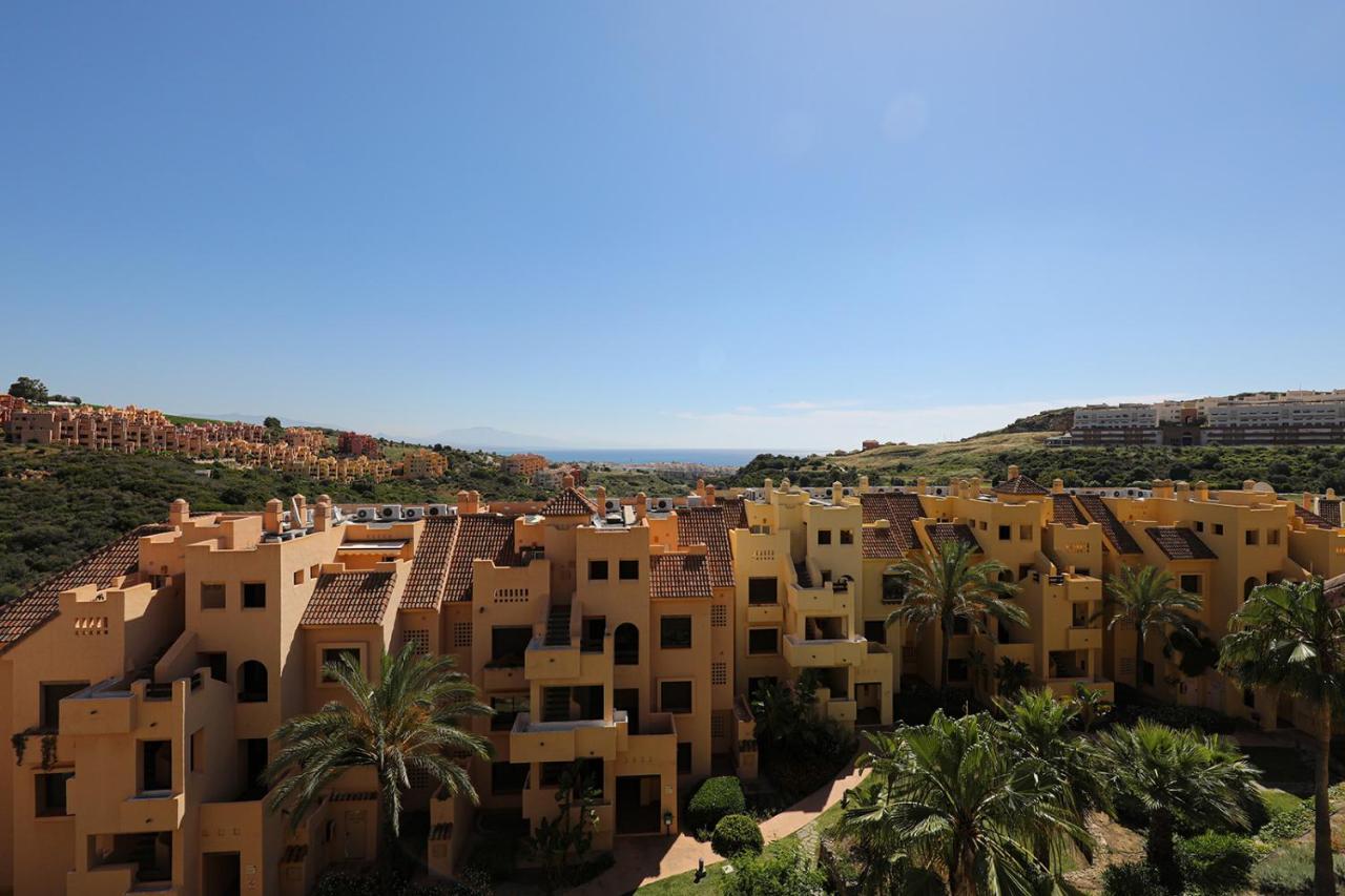 Duquesa Village Apartment - 2 Bed/2 Bath Apartment With Panoramic Sea Views Manilva Dış mekan fotoğraf