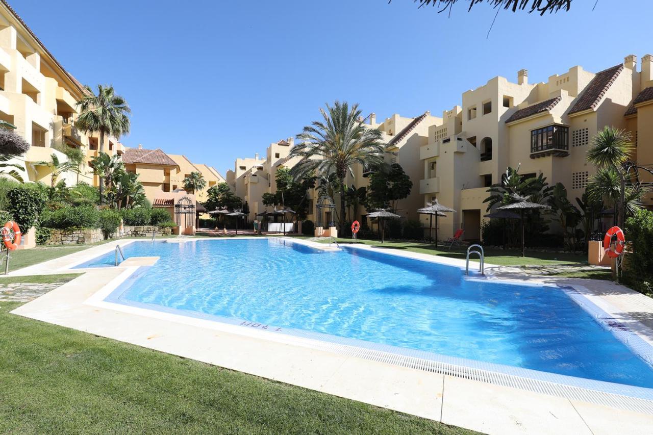Duquesa Village Apartment - 2 Bed/2 Bath Apartment With Panoramic Sea Views Manilva Dış mekan fotoğraf